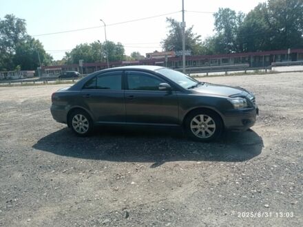 Тойота Авенсис 2008 в Полтаве на Automoto.ua Серый Тойота Авенсис, объемом двигателя 1.8 л и пробегом 250 тыс. км за 7500 $, фото 1 на Automoto.ua