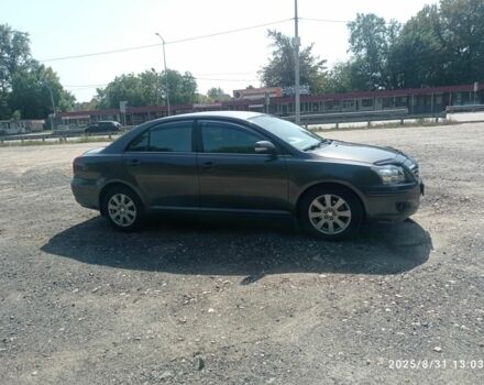 Сірий Тойота Авенсіс, об'ємом двигуна 1.8 л та пробігом 250 тис. км за 7500 $, фото 1 на Automoto.ua