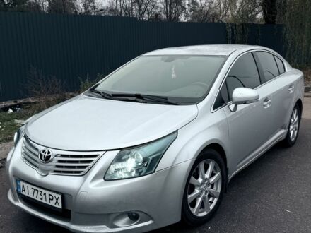 Сірий Тойота Авенсіс, об'ємом двигуна 2 л та пробігом 244 тис. км за 6900 $, фото 1 на Automoto.ua