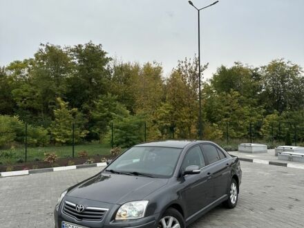 Серый Тойота Авенсис, объемом двигателя 2 л и пробегом 210 тыс. км за 6500 $, фото 1 на Automoto.ua