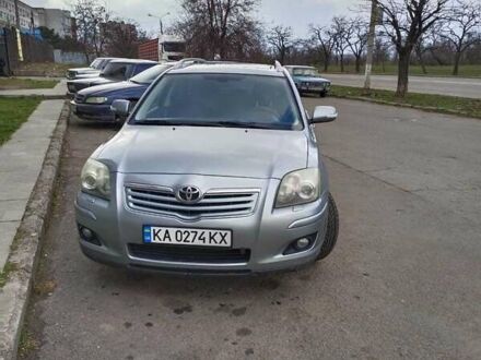 Серый Тойота Авенсис, объемом двигателя 2 л и пробегом 200 тыс. км за 7500 $, фото 1 на Automoto.ua