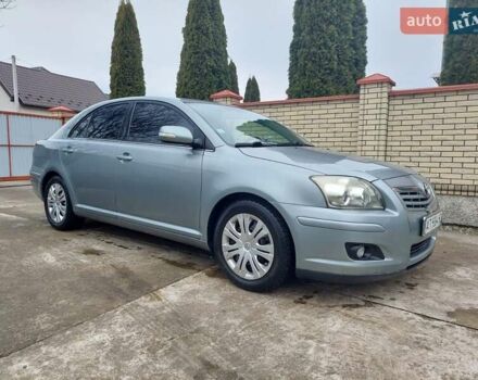 Серый Тойота Авенсис, объемом двигателя 2 л и пробегом 257 тыс. км за 6500 $, фото 1 на Automoto.ua
