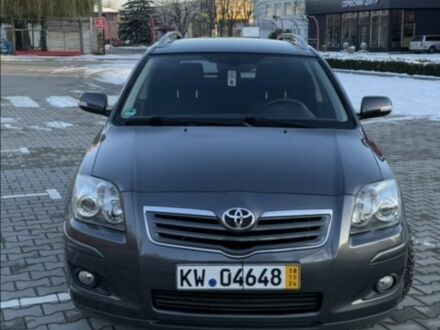Тойота Авенсис 2008 в Ровно на Automoto.ua Серый Тойота Авенсис, объемом двигателя 2 л и пробегом 230 тыс. км за 7600 $, фото 1 на Automoto.ua