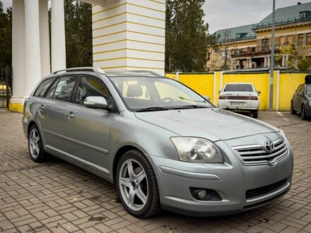 Серый Тойота Авенсис, объемом двигателя 2 л и пробегом 340 тыс. км за 3200 $, фото 1 на Automoto.ua