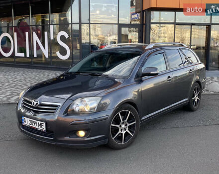 Серый Тойота Авенсис, объемом двигателя 2.2 л и пробегом 256 тыс. км за 6650 $, фото 1 на Automoto.ua