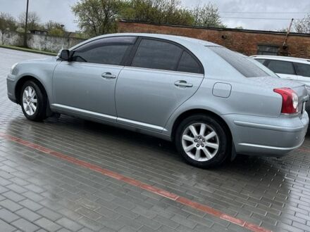 Сірий Тойота Авенсіс, об'ємом двигуна 1.8 л та пробігом 173 тис. км за 8100 $, фото 1 на Automoto.ua