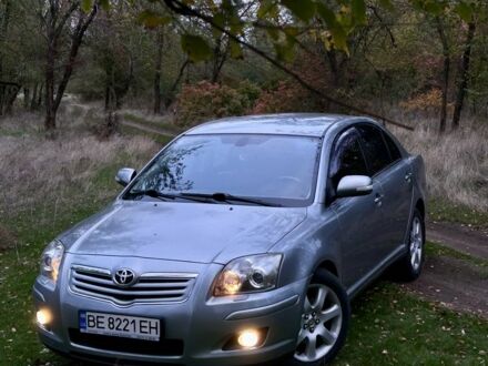 Серый Тойота Авенсис, объемом двигателя 2 л и пробегом 358 тыс. км за 7399 $, фото 1 на Automoto.ua