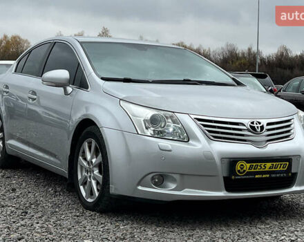 Серый Тойота Авенсис, объемом двигателя 1.99 л и пробегом 230 тыс. км за 9400 $, фото 1 на Automoto.ua
