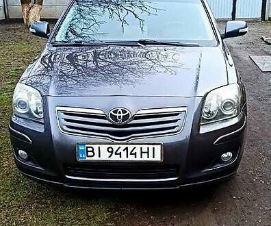 Тойота Авенсис 2008 в Хороле на Automoto.ua Серый Тойота Авенсис, объемом двигателя 1.8 л и пробегом 200 тыс. км за 8000 $, фото 1 на Automoto.ua
