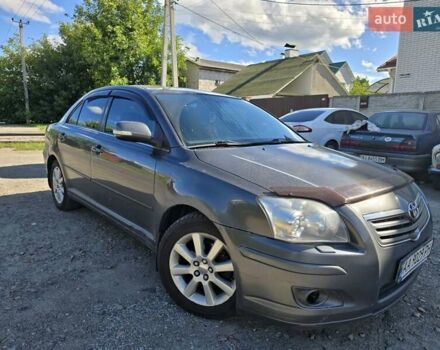 Серый Тойота Авенсис, объемом двигателя 1.79 л и пробегом 390 тыс. км за 4999 $, фото 1 на Automoto.ua