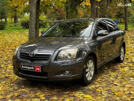 Серый Тойота Авенсис, объемом двигателя 2 л и пробегом 127 тыс. км за 7490 $, фото 1 на Automoto.ua