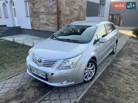 Тойота Авенсіс 2009 у Луцьку на Automoto.ua Сірий Тойота Авенсіс, об'ємом двигуна 2.2 л та пробігом 289 тис. км за 6849 $, фото 1 на Automoto.ua