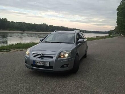 Сірий Тойота Авенсіс, об'ємом двигуна 2 л та пробігом 250 тис. км за 4300 $, фото 1 на Automoto.ua