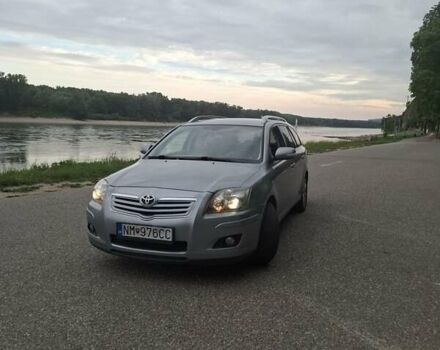 Сірий Тойота Авенсіс, об'ємом двигуна 2 л та пробігом 250 тис. км за 4300 $, фото 1 на Automoto.ua