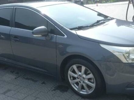 Серый Тойота Авенсис, объемом двигателя 2.23 л и пробегом 283 тыс. км за 8000 $, фото 1 на Automoto.ua