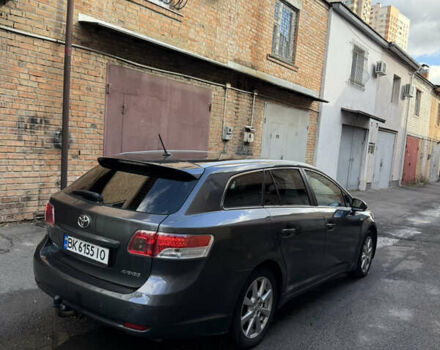 Сірий Тойота Авенсіс, об'ємом двигуна 2.23 л та пробігом 215 тис. км за 8500 $, фото 1 на Automoto.ua