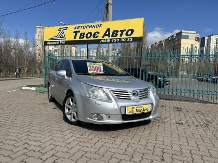 Серый Тойота Авенсис, объемом двигателя 0.22 л и пробегом 236 тыс. км за 9300 $, фото 1 на Automoto.ua