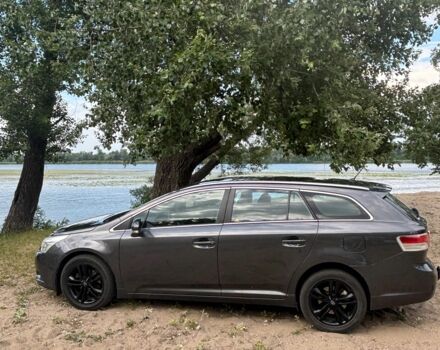 Серый Тойота Авенсис, объемом двигателя 2 л и пробегом 390 тыс. км за 6707 $, фото 1 на Automoto.ua