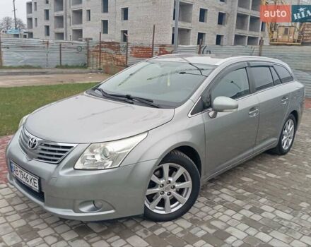 Сірий Тойота Авенсіс, об'ємом двигуна 2.2 л та пробігом 230 тис. км за 7700 $, фото 1 на Automoto.ua