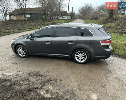 Серый Тойота Авенсис, объемом двигателя 2 л и пробегом 275 тыс. км за 8700 $, фото 1 на Automoto.ua