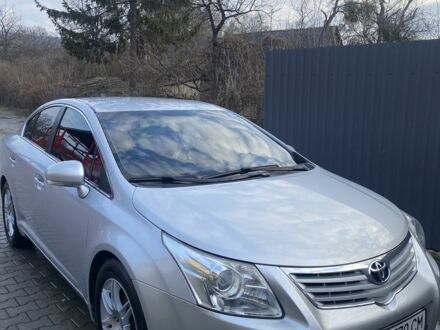 Тойота Авенсіс 2010 у Чернівцях на Automoto.ua Сірий Тойота Авенсіс, об'ємом двигуна 2 л та пробігом 264 тис. км за 9000 $, фото 1 на Automoto.ua