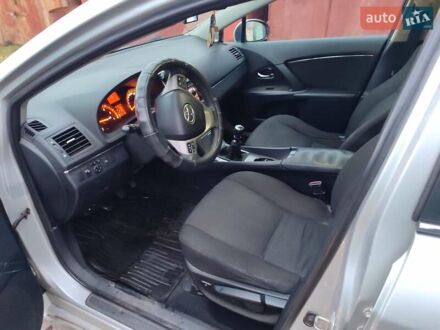 Сірий Тойота Авенсіс, об'ємом двигуна 2.01 л та пробігом 350 тис. км за 8500 $, фото 1 на Automoto.ua