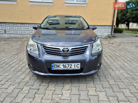 Сірий Тойота Авенсіс, об'ємом двигуна 2 л та пробігом 214 тис. км за 8800 $, фото 1 на Automoto.ua