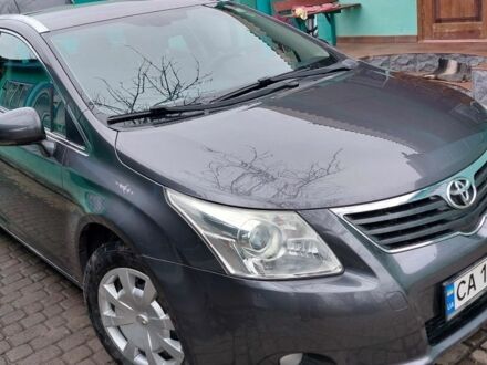 Тойота Авенсіс 2010 у Умани на Automoto.ua Сірий Тойота Авенсіс, об'ємом двигуна 2 л та пробігом 270 тис. км за 8500 $, фото 1 на Automoto.ua