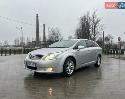 Сірий Тойота Авенсіс, об'ємом двигуна 2 л та пробігом 251 тис. км за 7999 $, фото 1 на Automoto.ua