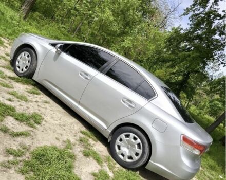 Серый Тойота Авенсис, объемом двигателя 1.6 л и пробегом 275 тыс. км за 8450 $, фото 1 на Automoto.ua