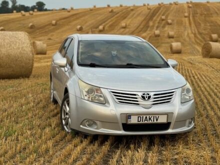 Тойота Авенсис 2010 в Тернополе на Automoto.ua Серый Тойота Авенсис, объемом двигателя 2 л и пробегом 250 тыс. км за 7800 $, фото 1 на Automoto.ua