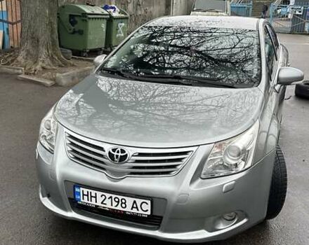 Серый Тойота Авенсис, объемом двигателя 2 л и пробегом 198 тыс. км за 9200 $, фото 1 на Automoto.ua