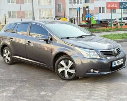 Сірий Тойота Авенсіс, об'ємом двигуна 2 л та пробігом 183 тис. км за 9750 $, фото 1 на Automoto.ua