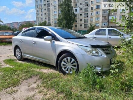 Сірий Тойота Авенсіс, об'ємом двигуна 1.8 л та пробігом 294 тис. км за 8900 $, фото 1 на Automoto.ua