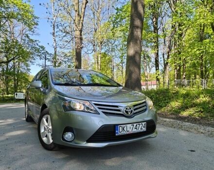 Серый Тойота Авенсис, объемом двигателя 1.8 л и пробегом 197 тыс. км за 7200 $, фото 1 на Automoto.ua