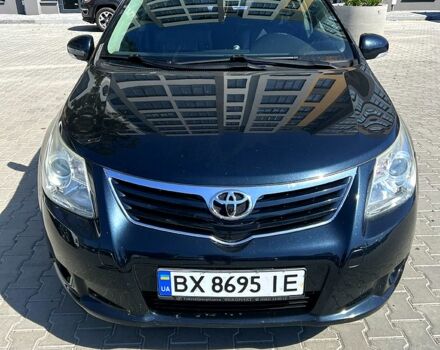 Сірий Тойота Авенсіс, об'ємом двигуна 2 л та пробігом 49 тис. км за 11200 $, фото 1 на Automoto.ua