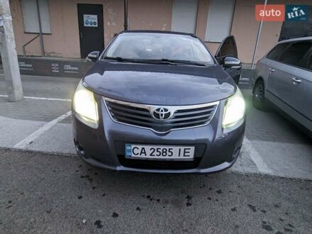 Тойота Авенсис 2011 в Черкассах на Automoto.ua Серый Тойота Авенсис, объемом двигателя 2 л и пробегом 234 тыс. км за 9500 $, фото 1 на Automoto.ua