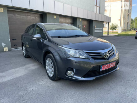 Тойота Авенсіс 2011 у Рівному на Automoto.ua Сірий Тойота Авенсіс, об'ємом двигуна 2 л та пробігом 230 тис. км за 10450 $, фото 1 на Automoto.ua