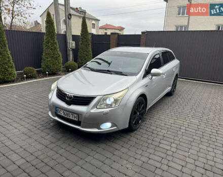 Серый Тойота Авенсис, объемом двигателя 2.2 л и пробегом 243 тыс. км за 9400 $, фото 1 на Automoto.ua