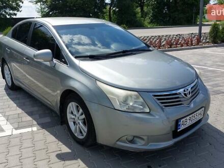 Сірий Тойота Авенсіс, об'ємом двигуна 1.8 л та пробігом 245 тис. км за 8600 $, фото 1 на Automoto.ua