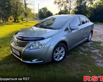 Серый Тойота Авенсис, объемом двигателя 1.8 л и пробегом 200 тыс. км за 7999 $, фото 1 на Automoto.ua