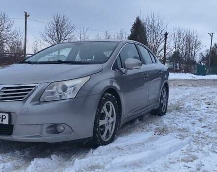 Серый Тойота Авенсис, объемом двигателя 2 л и пробегом 256 тыс. км за 9100 $, фото 1 на Automoto.ua