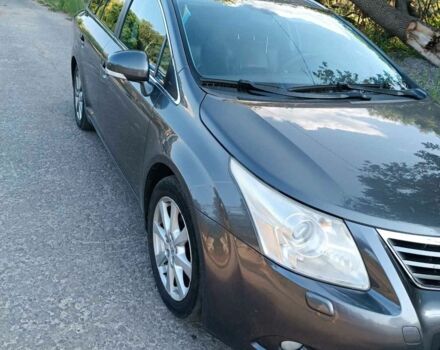 Серый Тойота Авенсис, объемом двигателя 1.8 л и пробегом 340 тыс. км за 7800 $, фото 1 на Automoto.ua