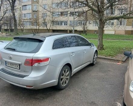 Серый Тойота Авенсис, объемом двигателя 2.2 л и пробегом 290 тыс. км за 4800 $, фото 1 на Automoto.ua