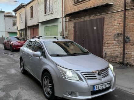 Серый Тойота Авенсис, объемом двигателя 1.8 л и пробегом 230 тыс. км за 8850 $, фото 1 на Automoto.ua