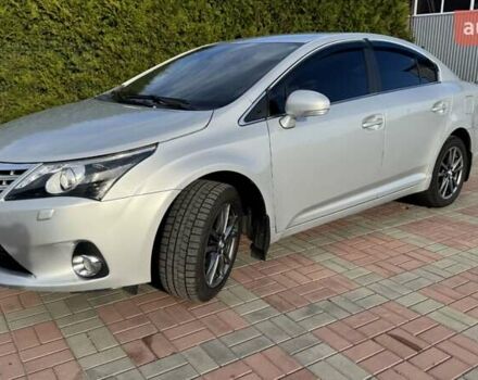 Серый Тойота Авенсис, объемом двигателя 1.99 л и пробегом 230 тыс. км за 10500 $, фото 1 на Automoto.ua