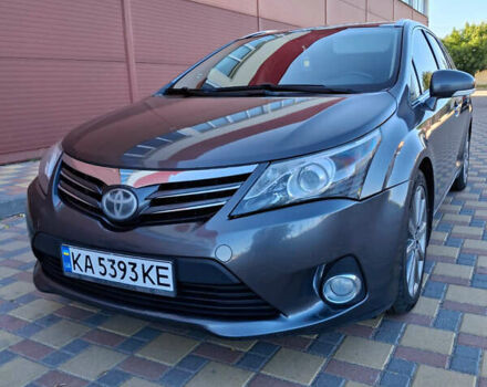 Серый Тойота Авенсис, объемом двигателя 2.2 л и пробегом 264 тыс. км за 10200 $, фото 1 на Automoto.ua