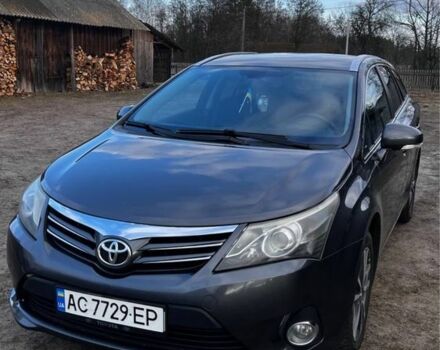 Серый Тойота Авенсис, объемом двигателя 2 л и пробегом 250 тыс. км за 9200 $, фото 1 на Automoto.ua
