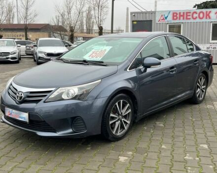 Серый Тойота Авенсис, объемом двигателя 0 л и пробегом 300 тыс. км за 8999 $, фото 1 на Automoto.ua