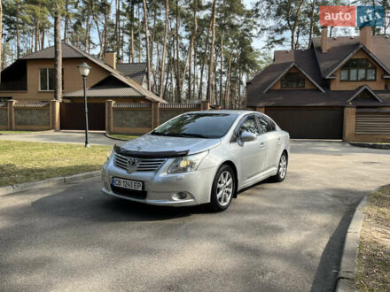 Серый Тойота Авенсис, объемом двигателя 1.8 л и пробегом 275 тыс. км за 8800 $, фото 1 на Automoto.ua